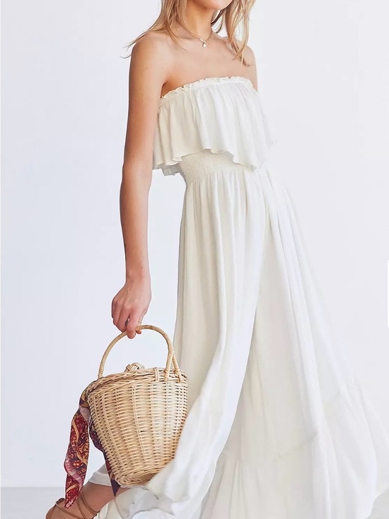 Kimchi Blue Dresses & Skirts - Kimchi Blue Egret Strapless Ruffle jumpsuit